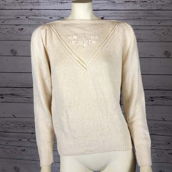 Vintage Essential cream sweater with pearl buttons silk & angora mix size medium - Picture 3 of 12